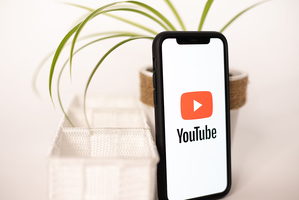 YouTube trên điện thoại